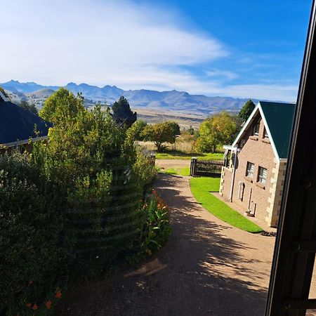 Clarens Mountain Sage Holiday House Екстериор снимка